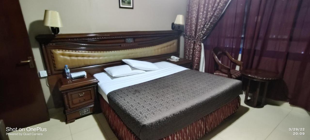 Rainbow Hotel Apartments Abu Dhabi Bagian luar foto